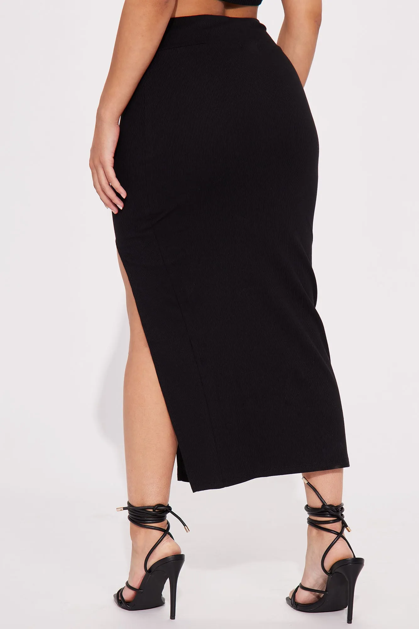 Addilynn Ribbed Slit Maxi Skirt - Black