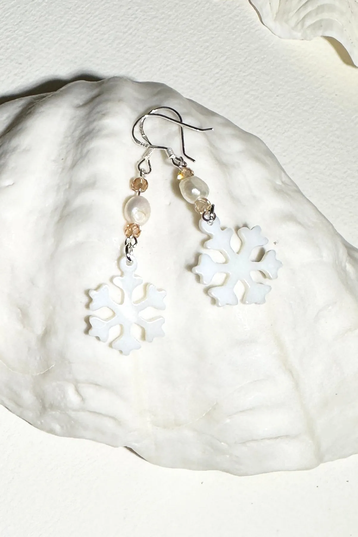 Earrings Cay Island Snowflake Mocha